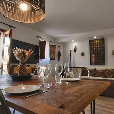 Seahomes Vacations - Centric 100m And Pkg Appartement
