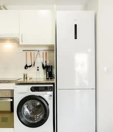 Seahomes Vacations - Centric 100m And Pkg Apartmán *