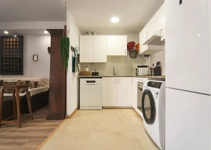 Seahomes Vacations - Centric 100m And Pkg Tossa de Mar